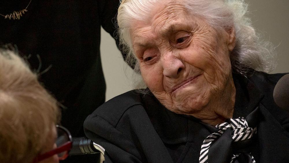 ‘Now I Can Die Quietly’: 92-Year-Old WWII Rescuer Meets the Jews She Saved During the Holocaust